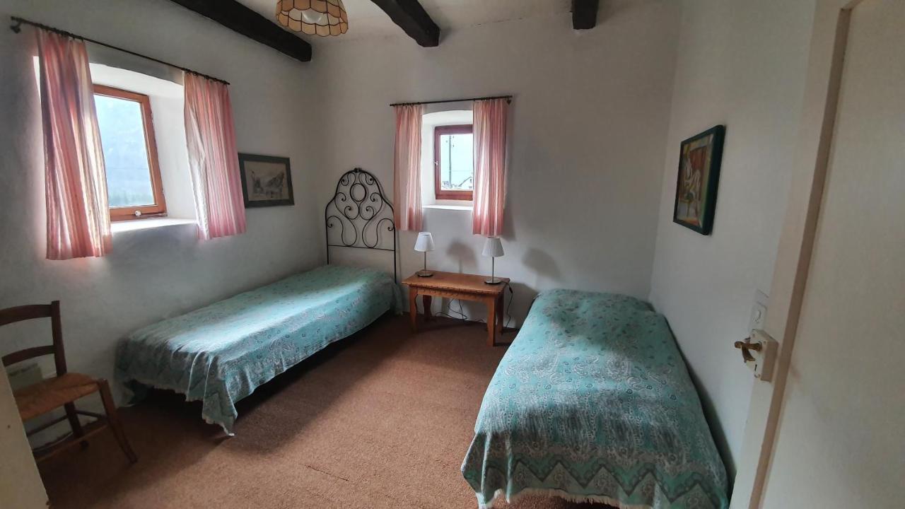 Вилла Rustico Pult Someo Экстерьер фото